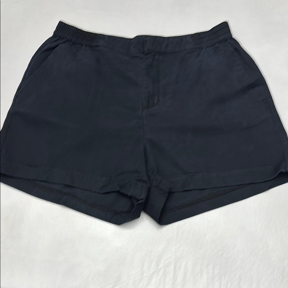 a.n.d e a w y Classic Black Shorts size Medium